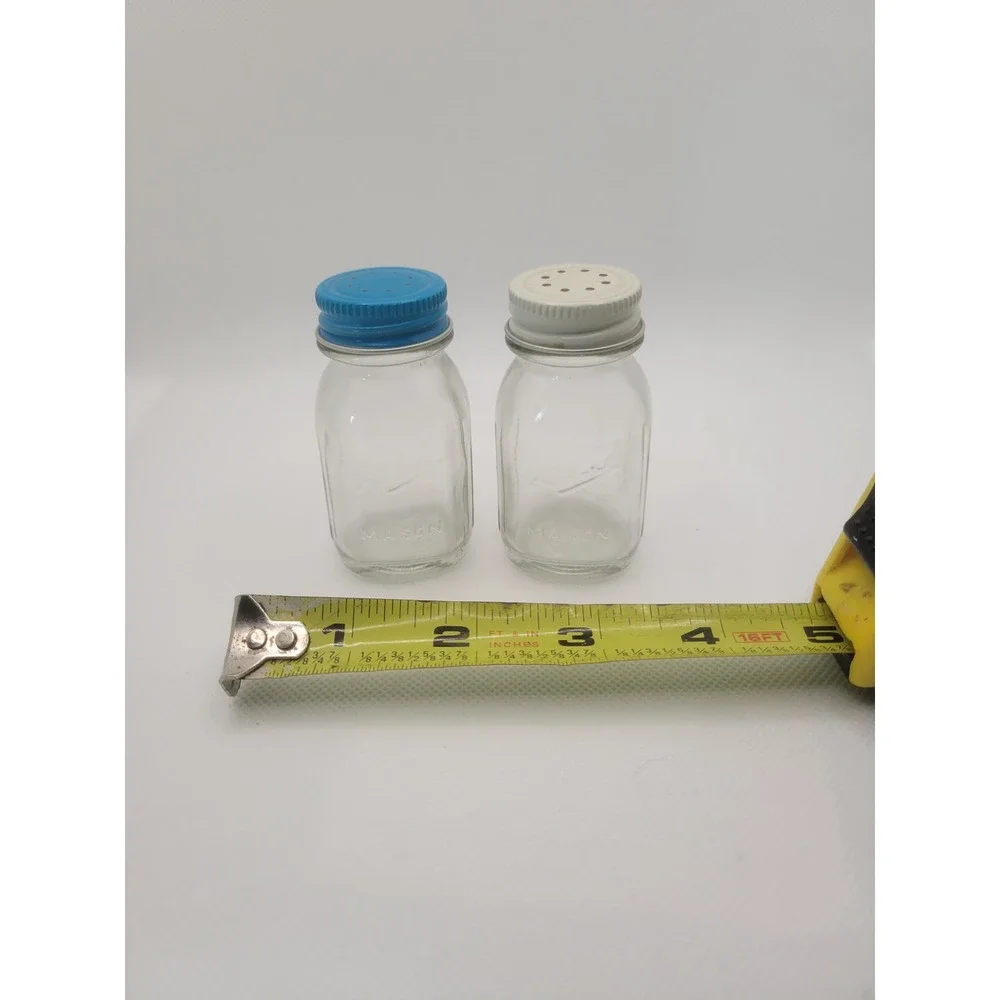 Vintage Ball Mason Jar Salt and Pepper‎ Shakers Clear Glass Blue White Lids Set